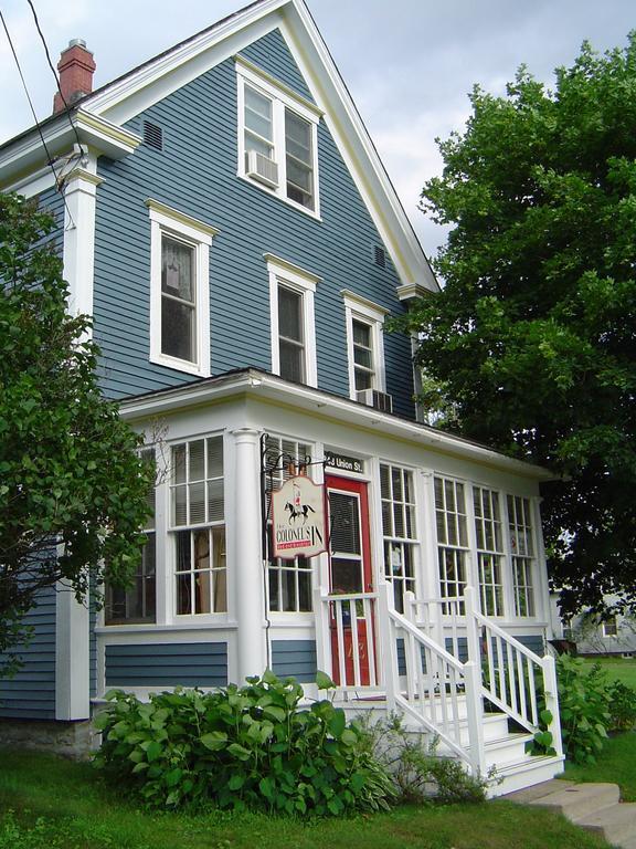 The Colonel'S In Bed And Breakfast Fredericton Exterior photo